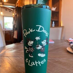 Disney Parks Starbucks Park Days & Lattes Mickey Mouse Green Tumbler